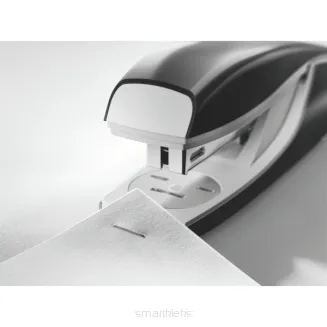 Zszywacz średni metalowy Leitz WOW różowy smartkleks.pl
