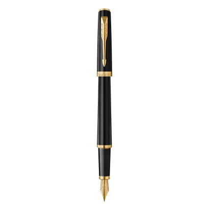 Parker Meridian Pióro wieczne Matowy lakier ze złotymi wykończeniami Średnia końcówka 2231401