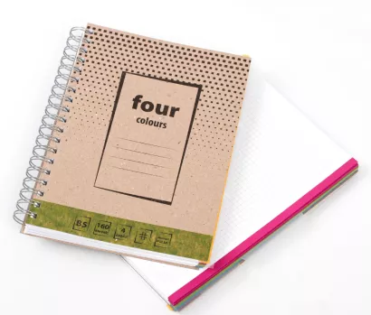 Kołozeszyt B5 160k STUDENT 4 części kratka KRESKA