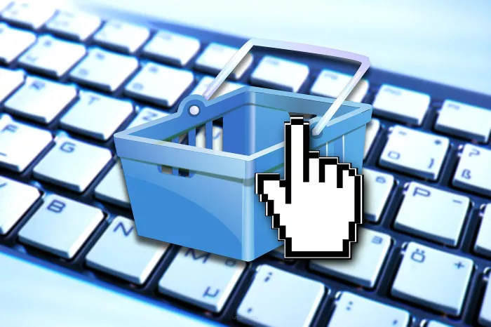 Zakupy online kontra stacjonarne: Gdzie lepiej kupować artykuły szkolne?